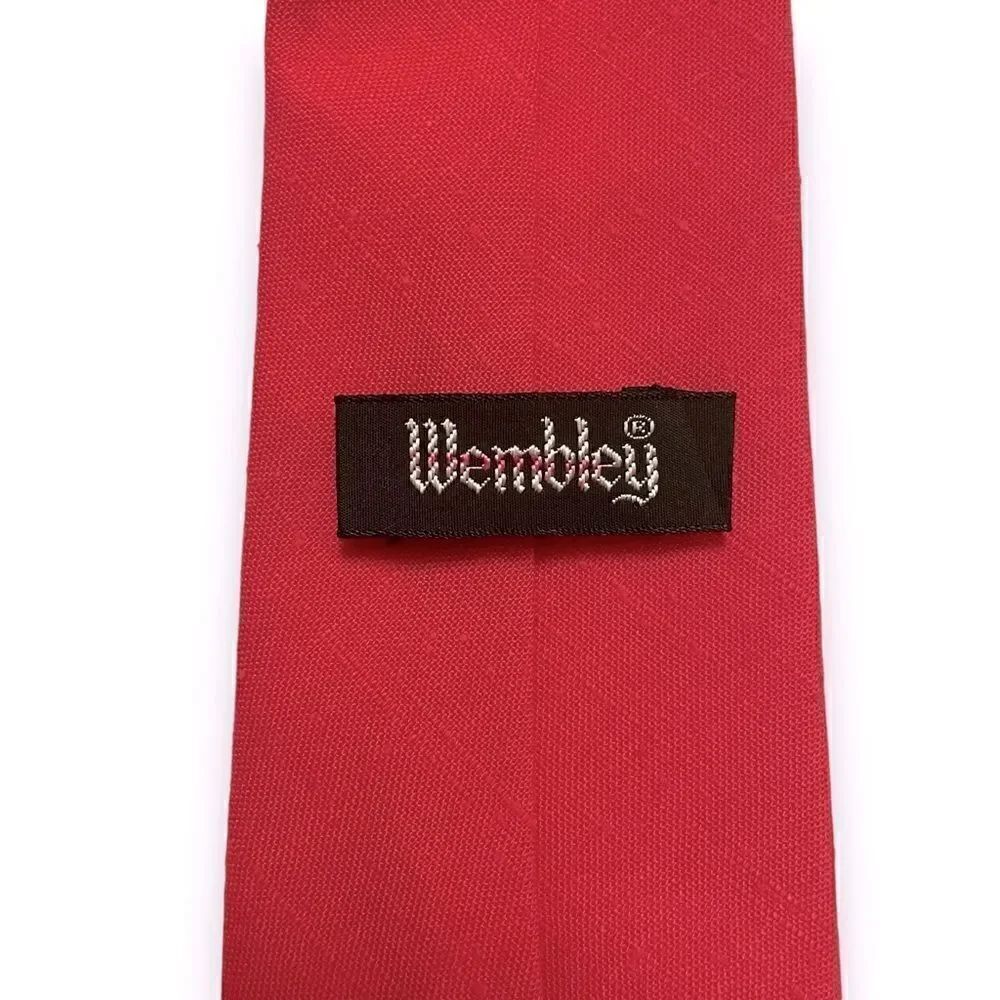 Vintage Wembley Barbie Pink Tie - Picture 3 of 3
